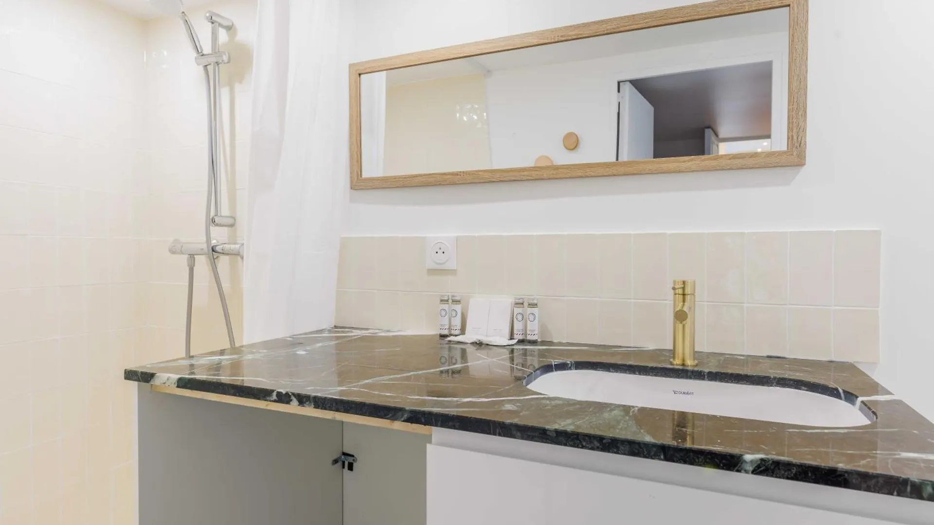 Charmant Appartement A Montparnasse - 2P-1Br 巴黎 公寓